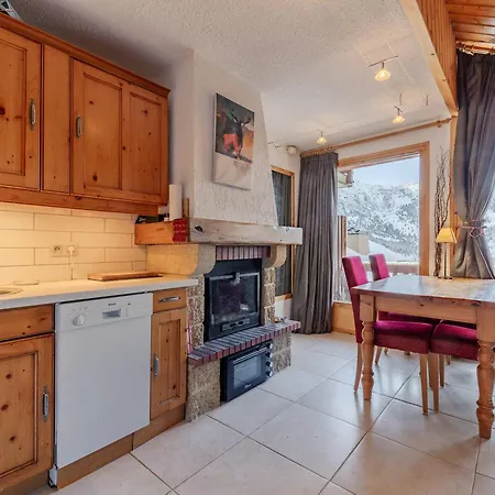 Cosy 6 Pers A Meribel, Proche Pistes Et Commerces, Cheminee, Wifi - Fr-1-411-945 Apartment *